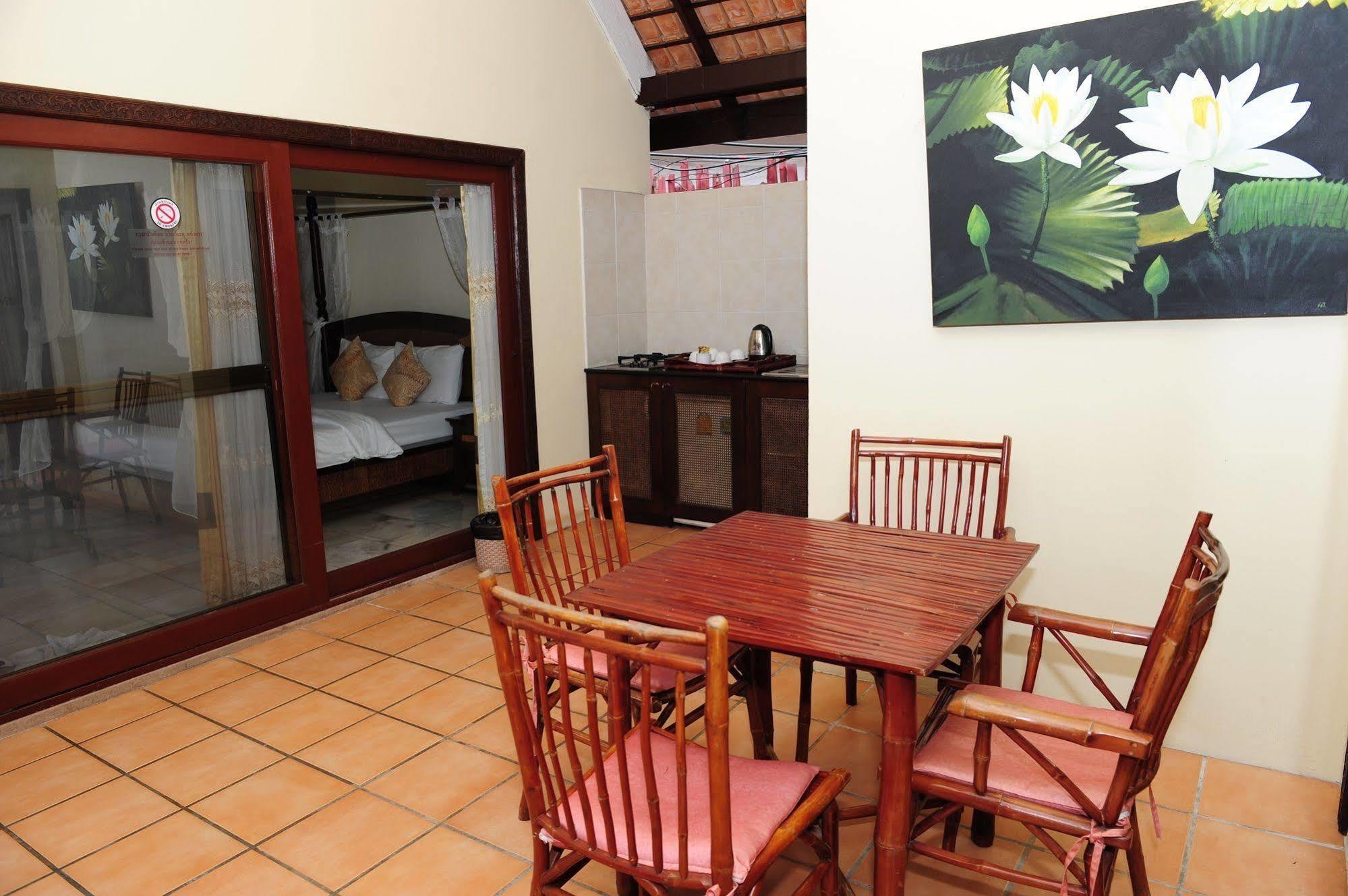 Napalai Pool Villa Resort Pattaya Bagian luar foto